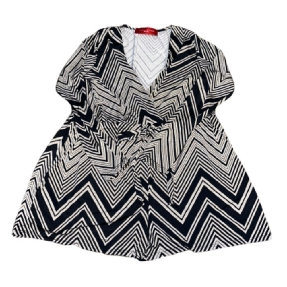 AKIRA chevron romper size S